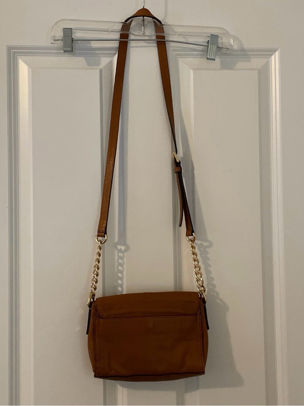 Michael Kors Tan Leather Crossbody with Gold Hardware - Picture 2 of 14